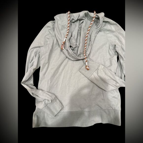 BKE from Buckle Woman’s Hoodie - Picture 7 of 8